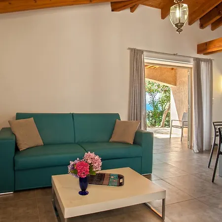 Arco Tatil Evi Olmeto (Corsica)