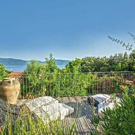 Arco Olmeto (Corsica)